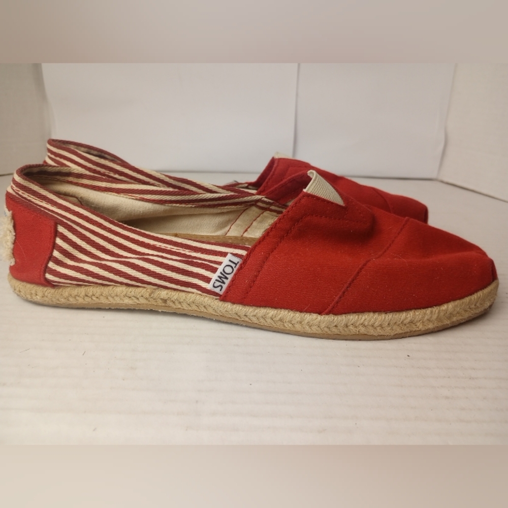 TOMS Slip On Comfort Flats Shoes, Red White,Womens Size 9.5